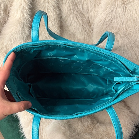 Vera Bradley Quilted Turquoise Tote Bag - Picture 7 of 9